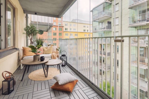 8 Things To Check Before Buying an Outdoor Rug For Your Balcony (Checklist)